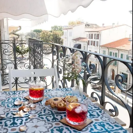 Apartment 60mt Dal Mare Viareggio
